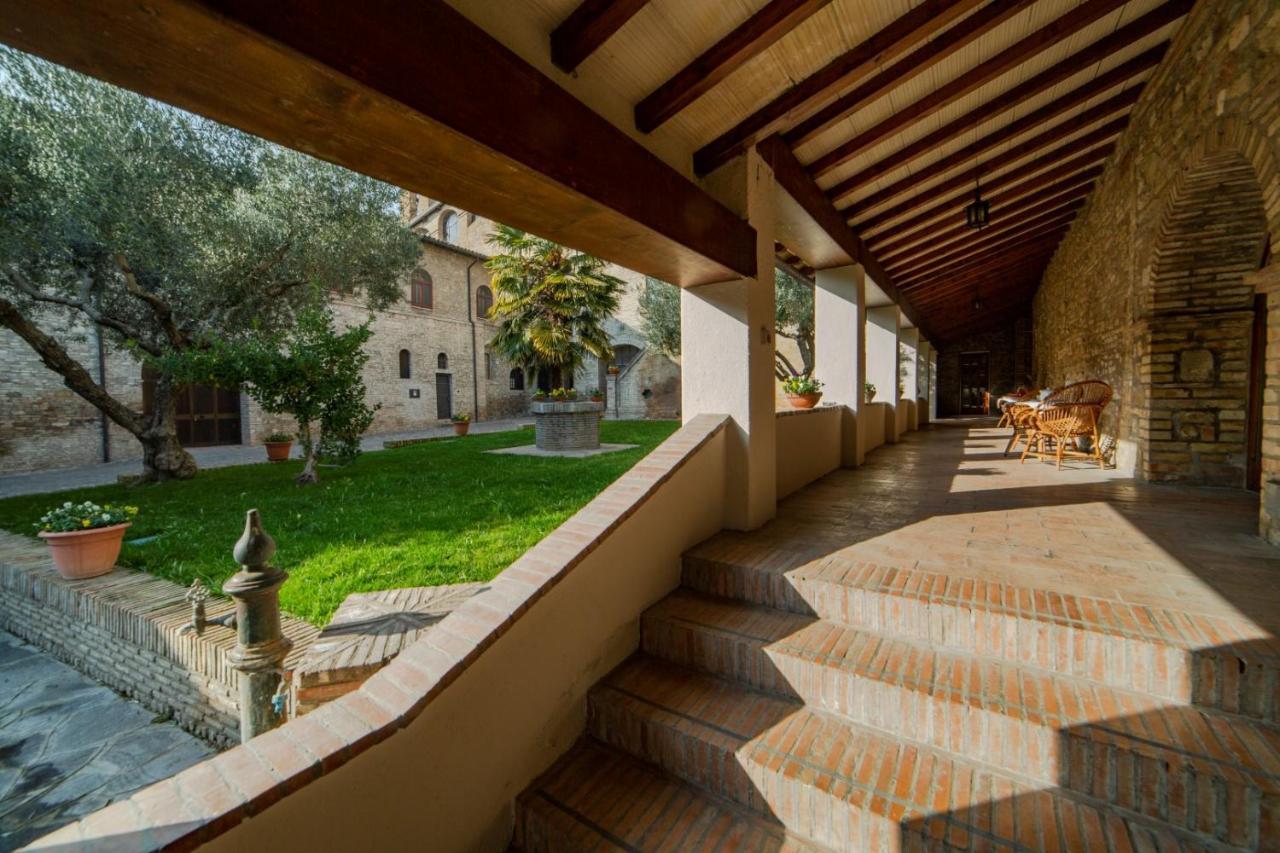 Il Monastero Di Bevagna B&B 외부 사진